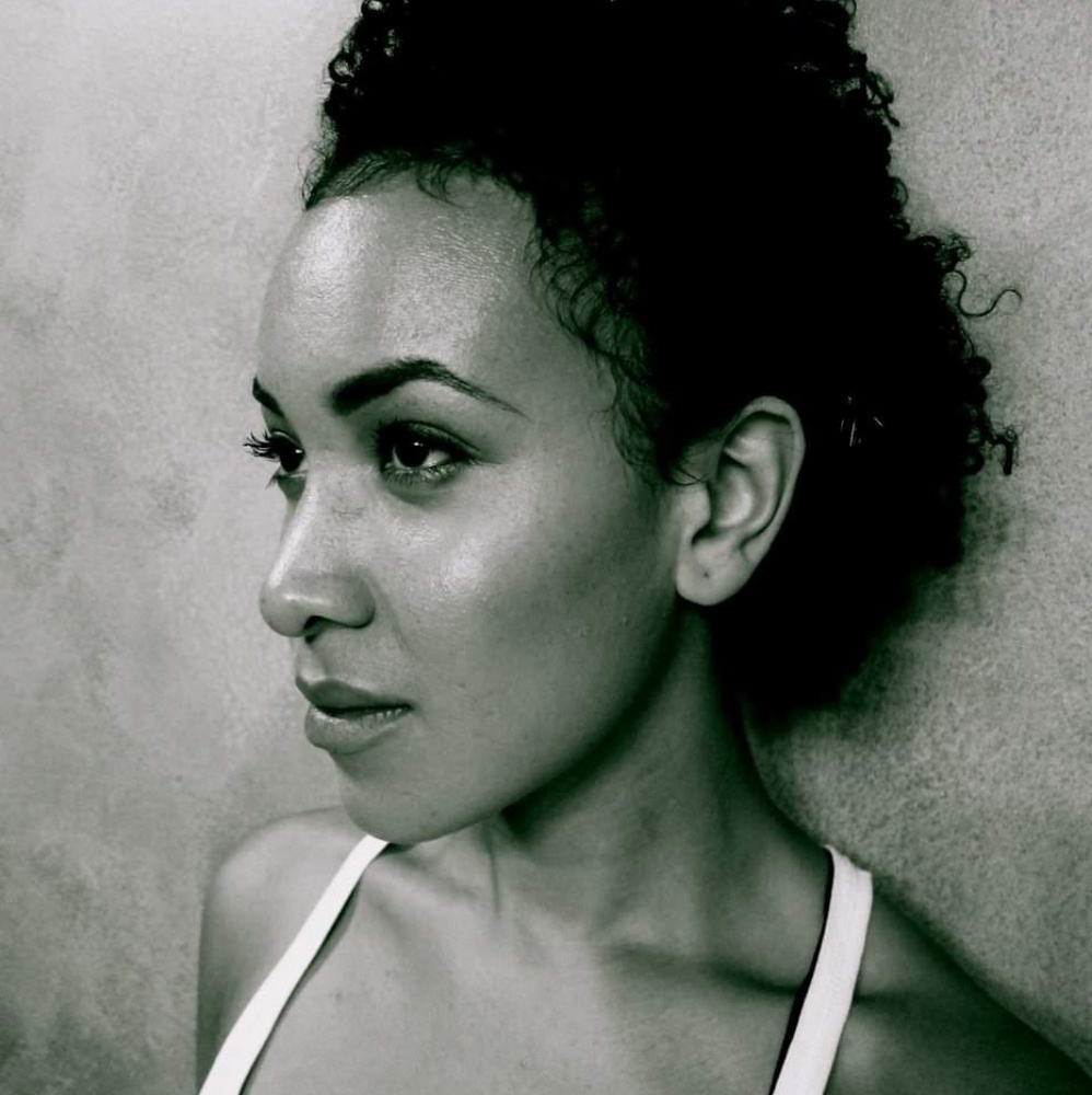 Meet your Posher, Whitney
